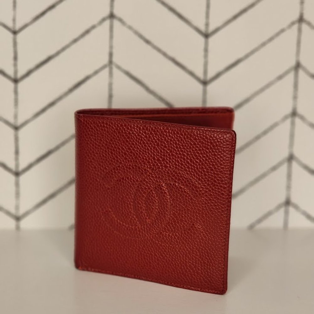 Chanel CC Bifold Caviar Leather Wallet - Picture 1 of 13